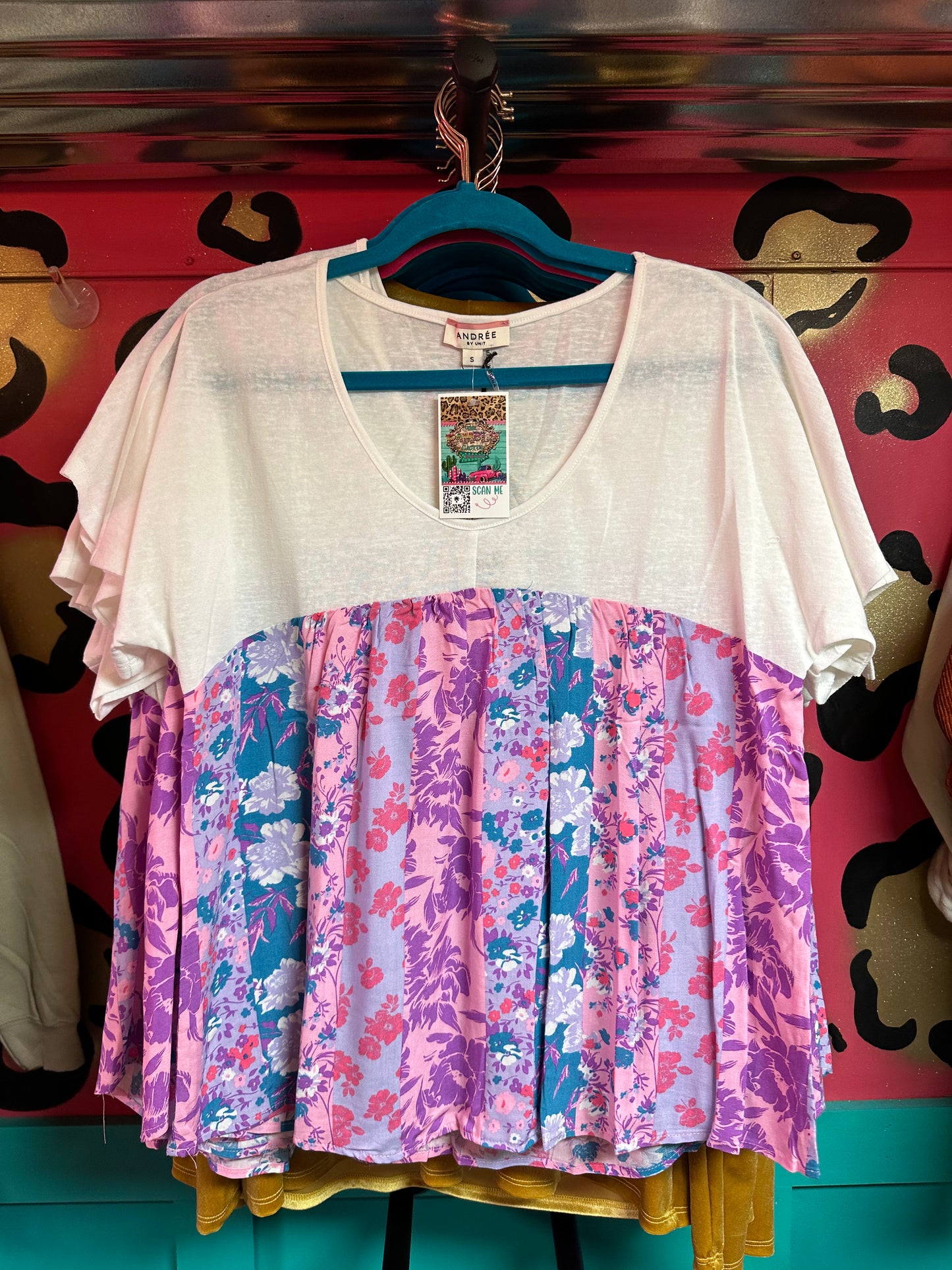 | '- Ruffled Floral Top