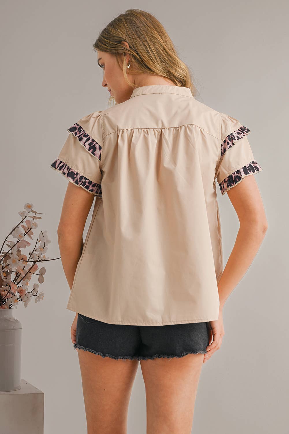 Leopard Ruffles Trim Ruffled Short Sleeve Blouse