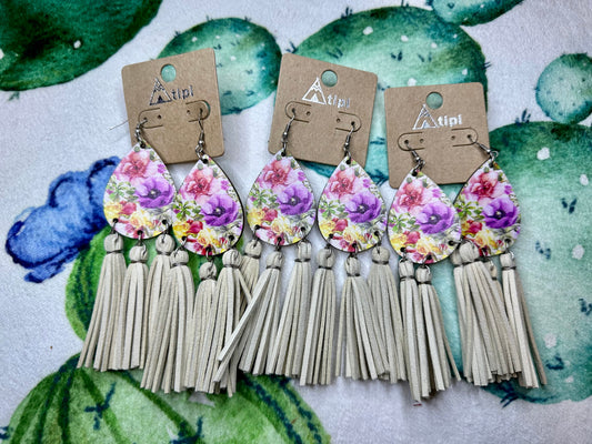 Painted Flower Tassel Earrings - UD