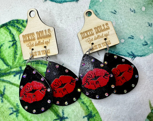 Pucker Up Earrings - UD